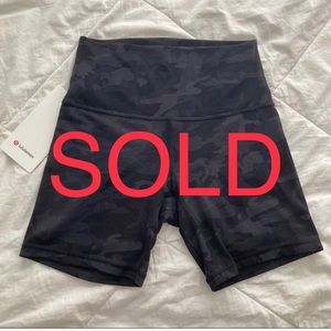 NWT lululemon align shorts 6"
